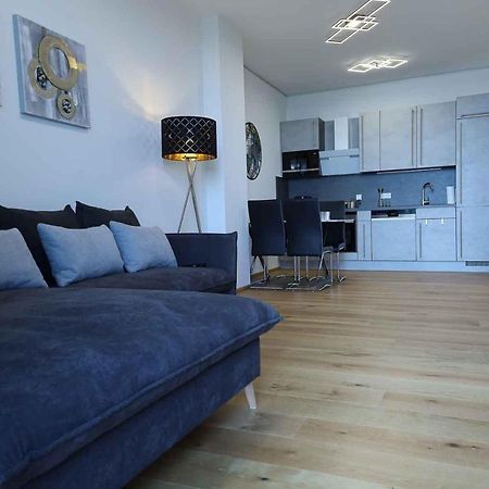 Superior Apartment & Rooftop Pool Wenen Buitenkant foto