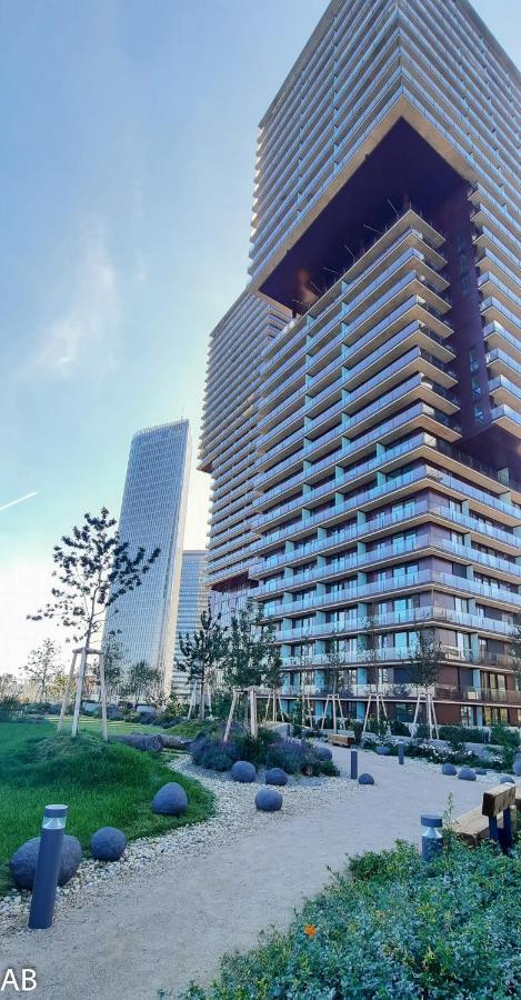 Superior Apartment & Rooftop Pool Wenen Buitenkant foto